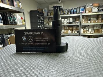 Трубка слива масла АКПП 9G-Tronic Mercedes (A7252712101) A7252712101 фото