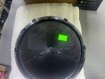 Знак Mercedes у ґрати під Distronic W167/W253 A0008800100	 фото