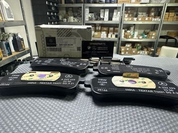Колодки гальмівні задні Mercedes-Benz (A0004204504) A0004204504 фото