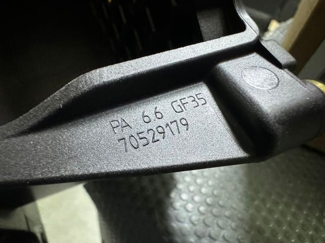 Корпус масляного фильтра для двигателя N57 BMW (11428515153) 11428515153 фото