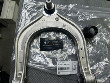 Важіль підвіски верхній лівий G05/G06/G07/iX BMW (31106883115) 31106883115 фото