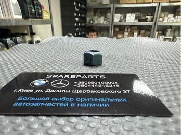 Гайка шестигранная Mercedes-Benz (A0029906254) A0029906254 фото