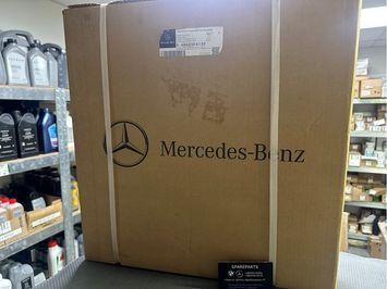 Крышка двигателя (задняя) Mercedes-Benz (A6540106102) A6540106102 фото