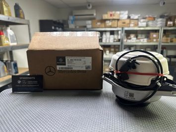 Подушка двигателя Mercedes-Benz (A1662400300) A1662400300 фото