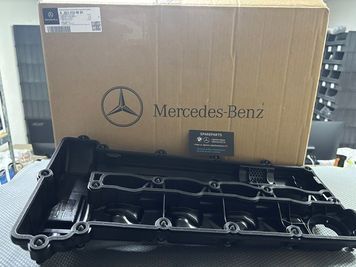 Кришка клапанна Mercedes OM651 (A6510100830) A6510100830 фото