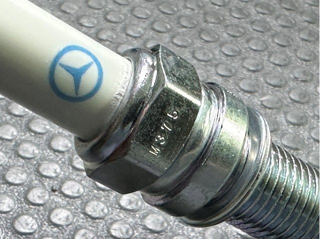Свічка M271-M273((A004159490390) A0041594903 фото